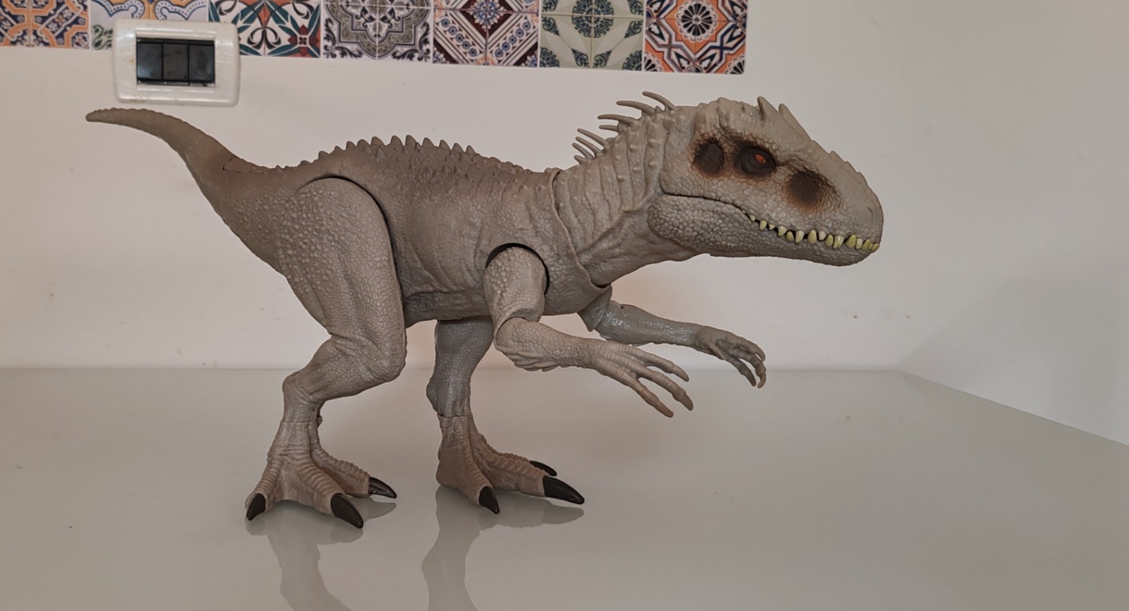 Jurassic World Super Indominus Rex Mattel