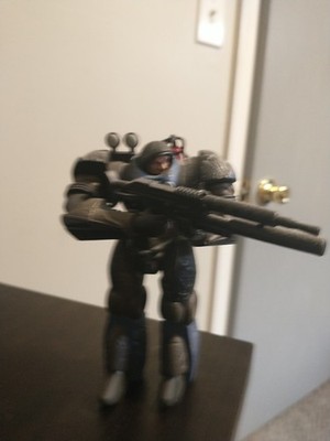 StarCraft Terran Space Marine In Power Armor W Gauss Gun,  Action Figure Vintage