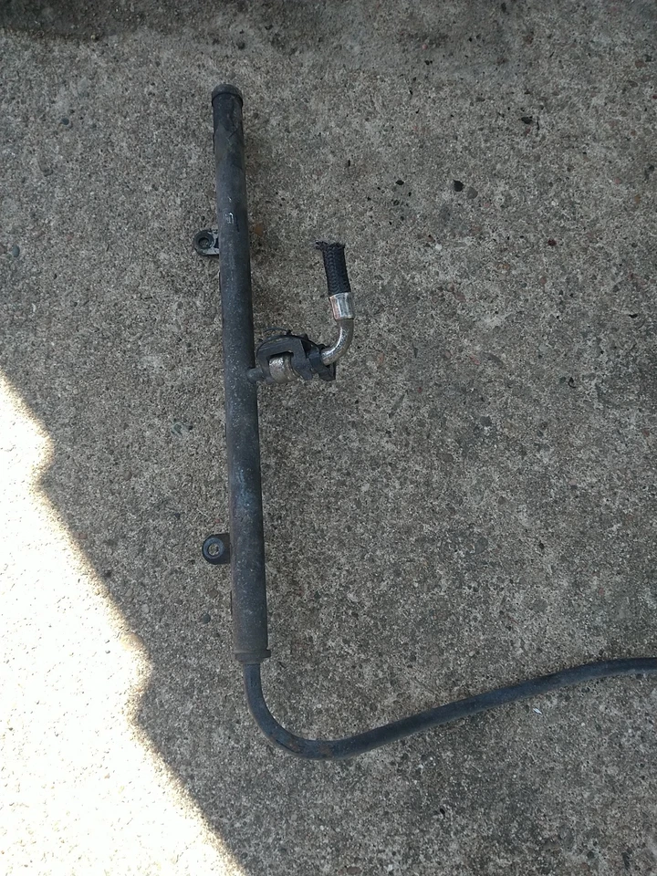 2003 Dodge Ram 4.7 L fuel rail V8 1500 Durango Dakota 2000 2001 2002 00 01 02 Foto 3 de 4