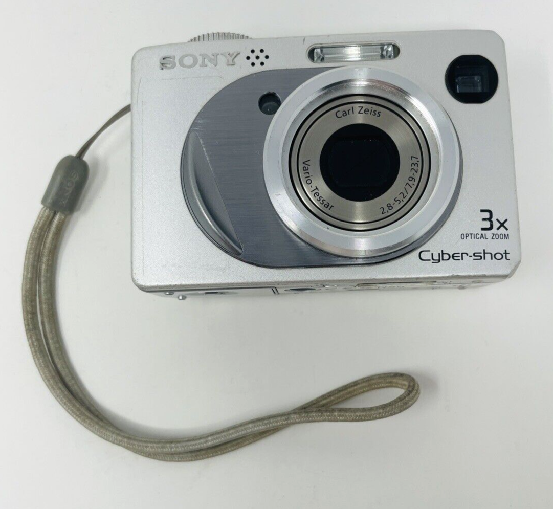 Sony Cybershot DSC W1 Digital Camera Silver Broken Battery
