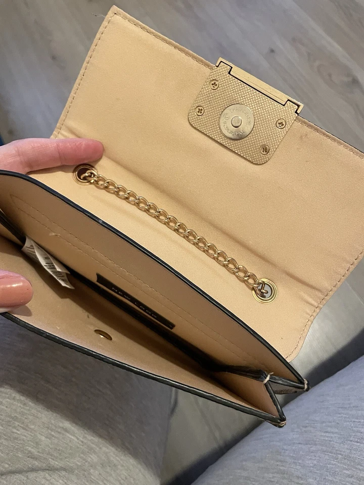 New Look RW Rose Gold Small Envelope Shoulder Bag Gold Chain Strap  - Image 3 of 4