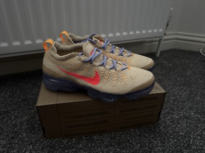 coral vapormax flyknit