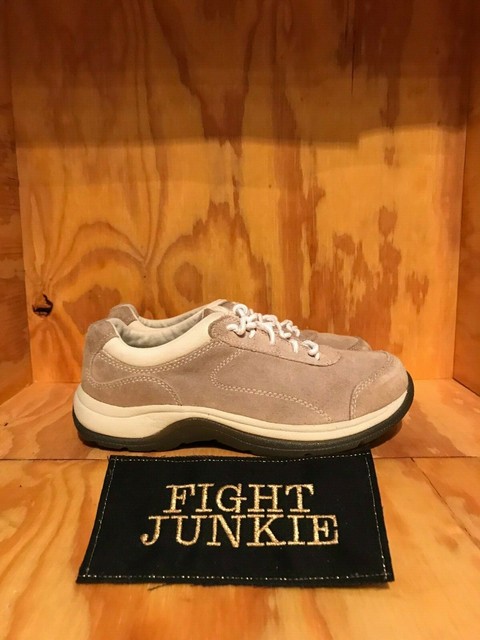 cabelas running shoes