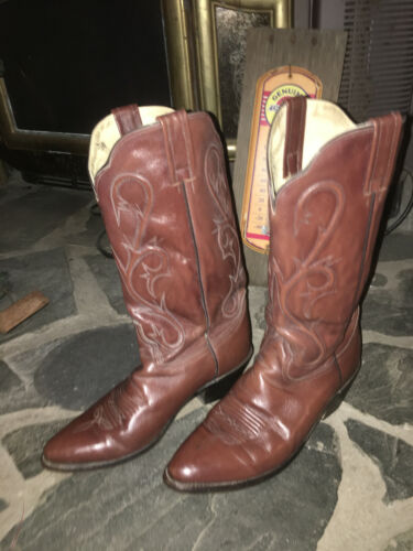 Dan Post Ladies cowboy boots Style DP3211R Size 10