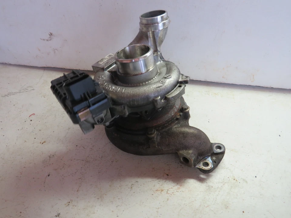 Mercedes Sprinter 3.0 2010 Freightliner turbo cargador diésel Foto 4 de 4