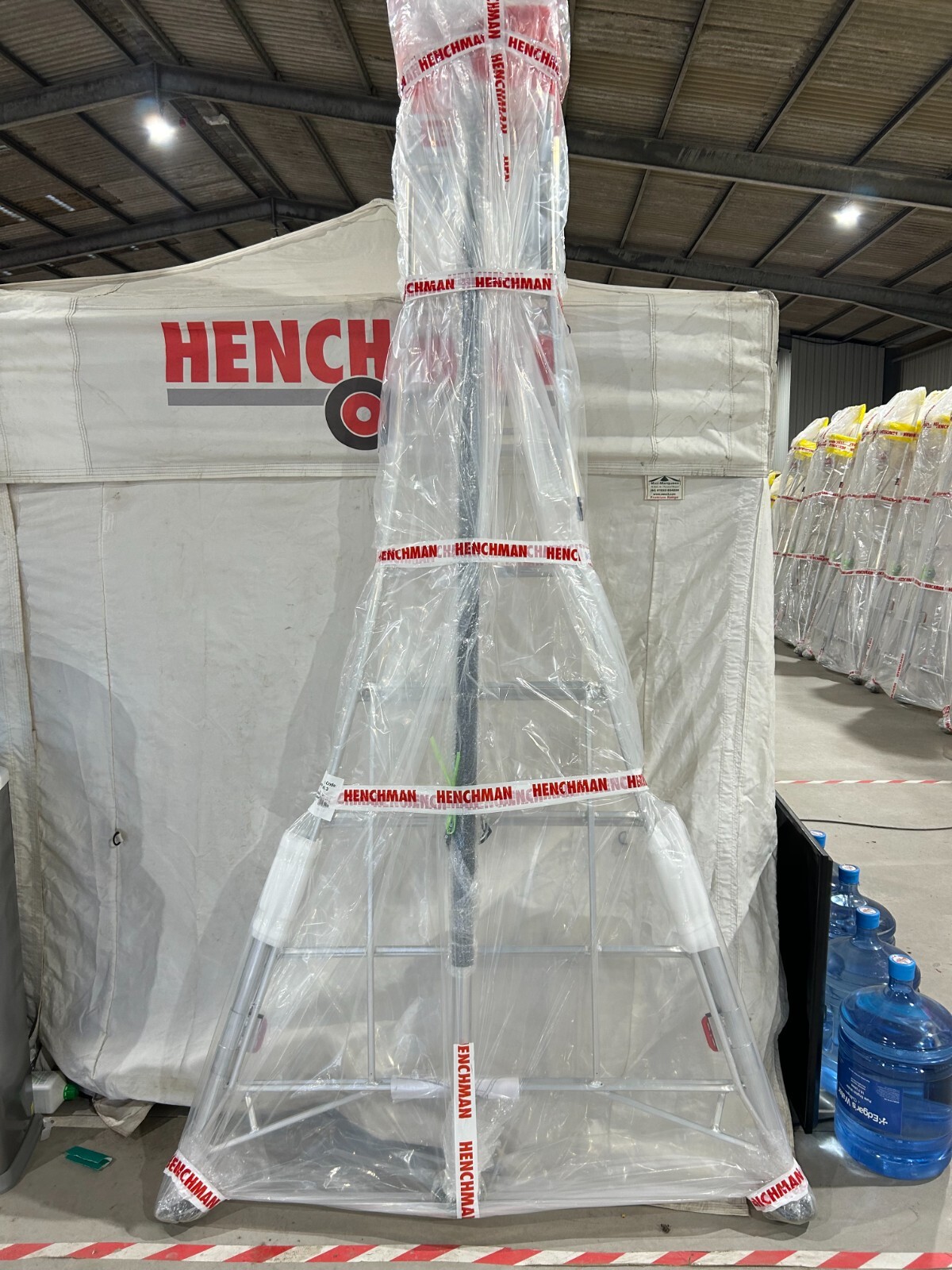 ExDemo A1012 Henchman Fully Adjustable Tripod Ladder 10' / 3.0m