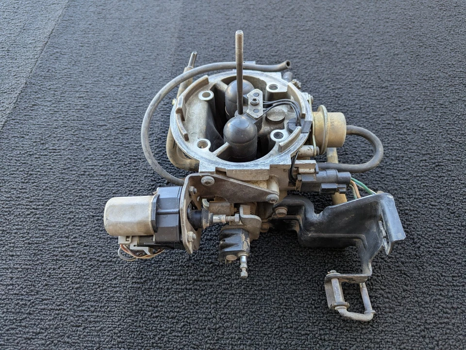 1989-91 Dodge Dakota 3.9 Liter V6 TBI Throttle Body Assembly - FREE SHIPPING - Image 4 of 4