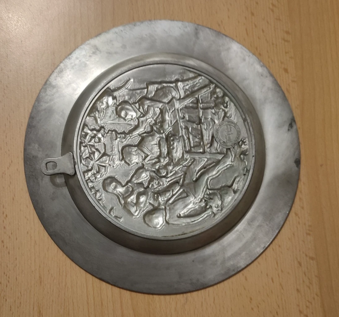 Zinn Teller Wandteller "Stammtisch" , Zinn Becker Stuttgart , 23 cm, 95%