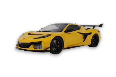 Chevrolet Corvette C8 ZR1 Competition Yellow 1:18 Modellauto GT Spirit GT528