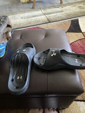 Boys Black Under Armour Heat Gear Flip Flops Size 6-7 Medium