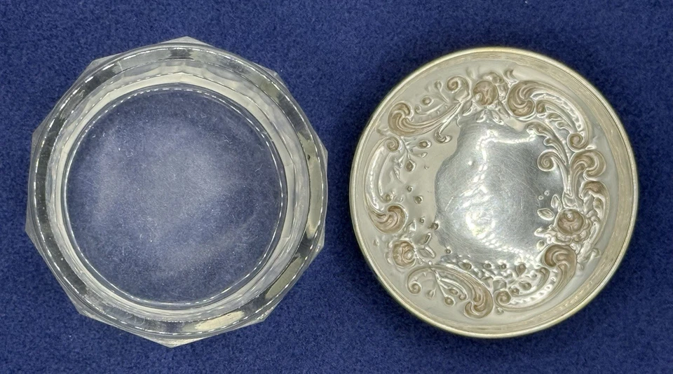 Tarro victoriano Gorham de plata esterlina con rollo de rosa Foto 3 de 3