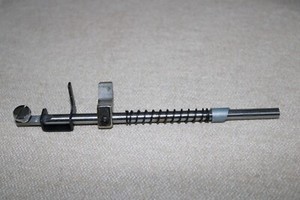 Nähmaschine Riccar 1488 original Ersatzteile Nähfussstange