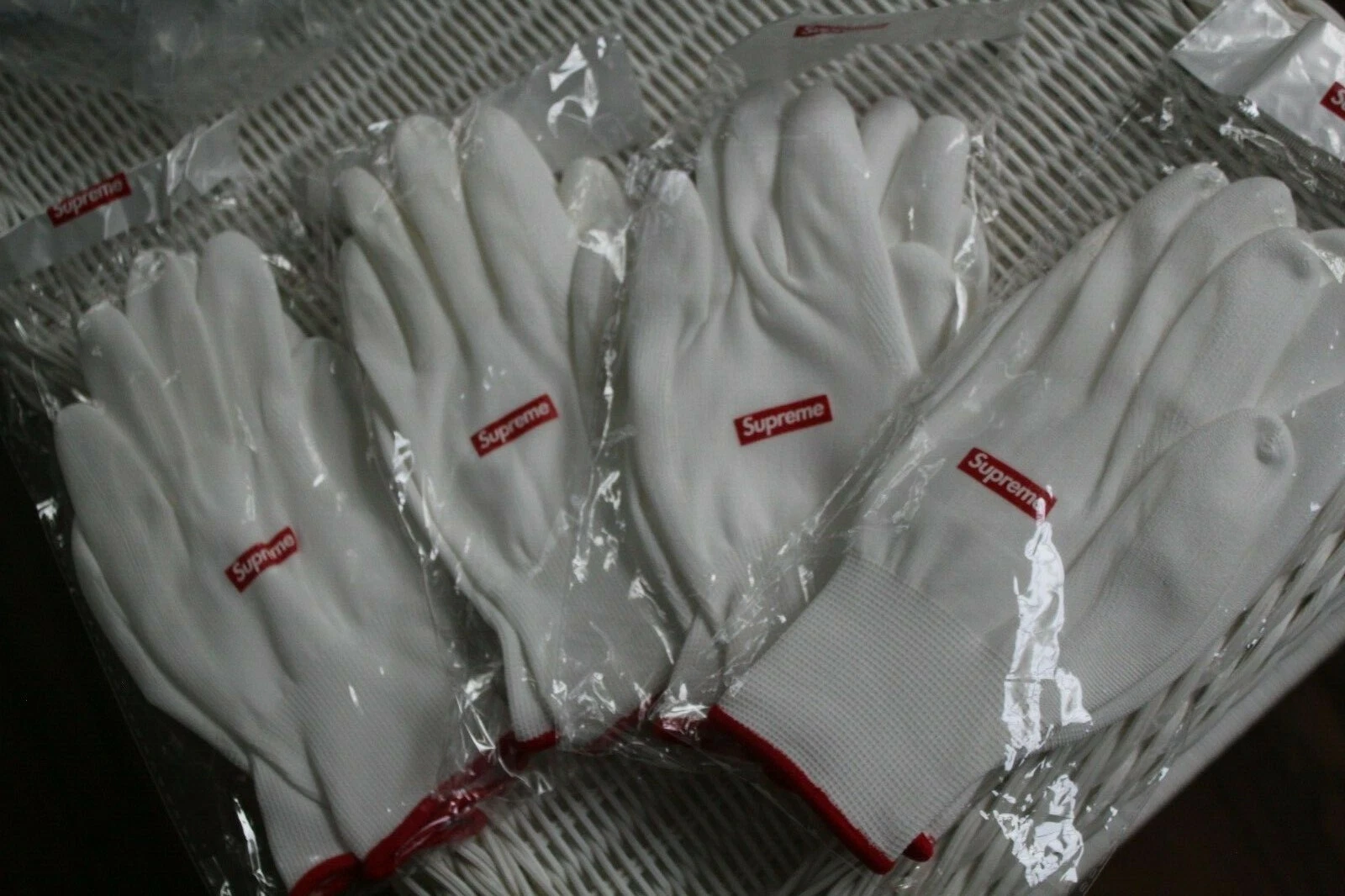 Gants caoutchoutés Supreme FW20 (FW20A60 0888977625897 BLANC OS) LIVRÉS MAINTENANT 