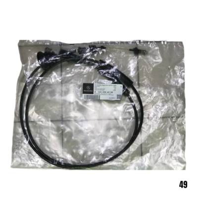 メルセデw124 500E スロットルケーブル　1243006630 Mercedes-Benz 純正 部品 アクセル・ワイヤー / アクセレーター