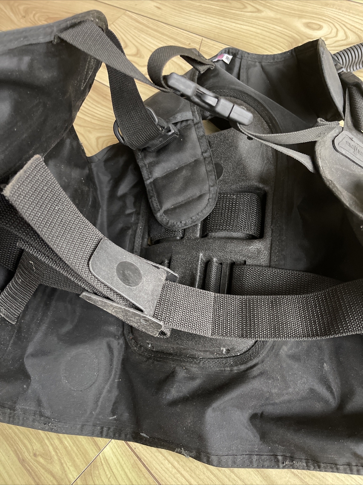 SeaQuest Scuba Diving Vest BCD Size M VGG eBay