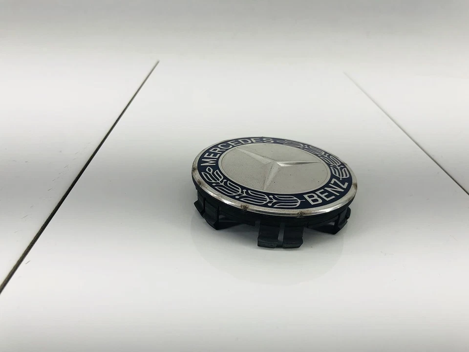 14-17 MERCEDES BENZ CLA250 LLANTA RADIOS TAPA CENTRAL BUJE CAVIDAD CUBIERTA OEM Foto 3 de 4