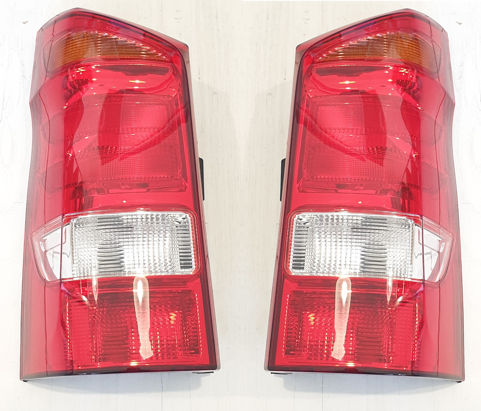 Feu lampe stop arriere gauche droite Mercedes Vito W447 eclairage signalisation