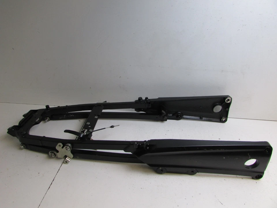 Kawasaki ZZR1400 ZZR 1400 A7F 2007 submarco trasero submarco J5 Foto 2 de 4