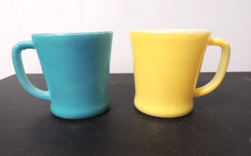 LOT OF 2 VTG FIRE KING MILK GLASS COFFEE MUGS TURQUOISE YELLOW D HANDLE TEA RETR - Picture 1 of 5