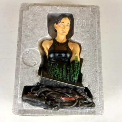 The Matrix TRINITY Collectible Mini-Bust 6