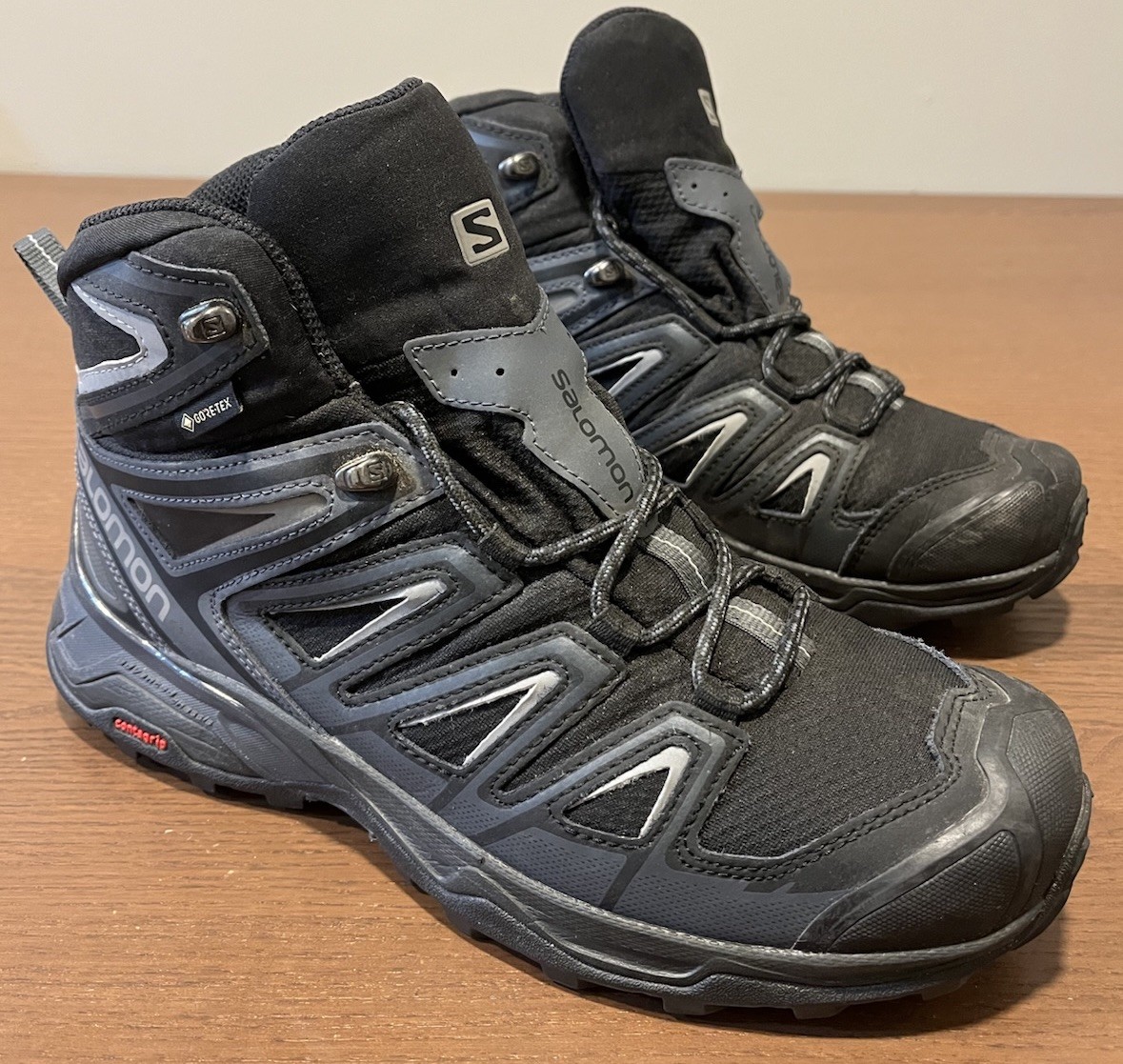 S Size 8.5 Black Gore Tex