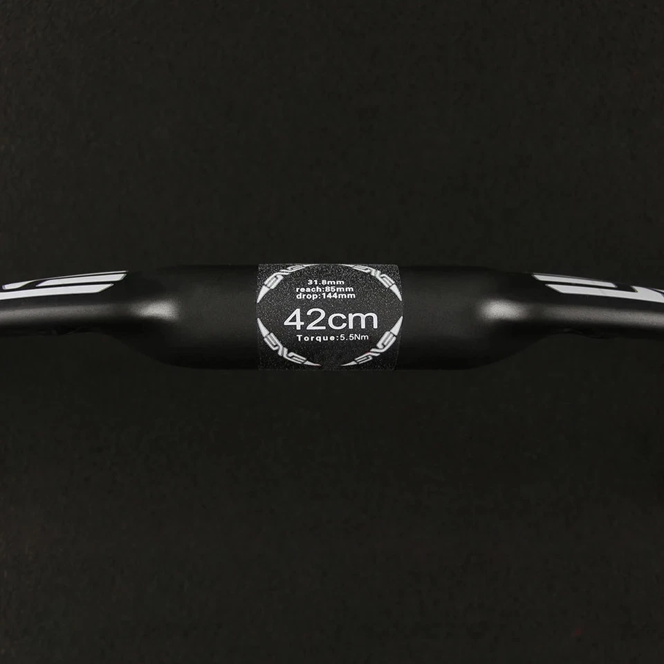 Manillar de fibra de carbono para bicicleta de carretera 31,8 mm negro brillo acabado mate 380-440 mm Foto 4 de 4