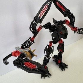 LEGO BIONICLE Skrall 8978 Tarix 8981 with booklets TUMA 8991 LOT OF 3