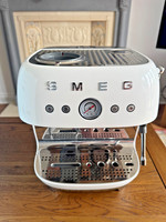 Smeg EGF03WHUK 50's Style Espresso Coffee Machine with Grinder & 20 Bar Pump