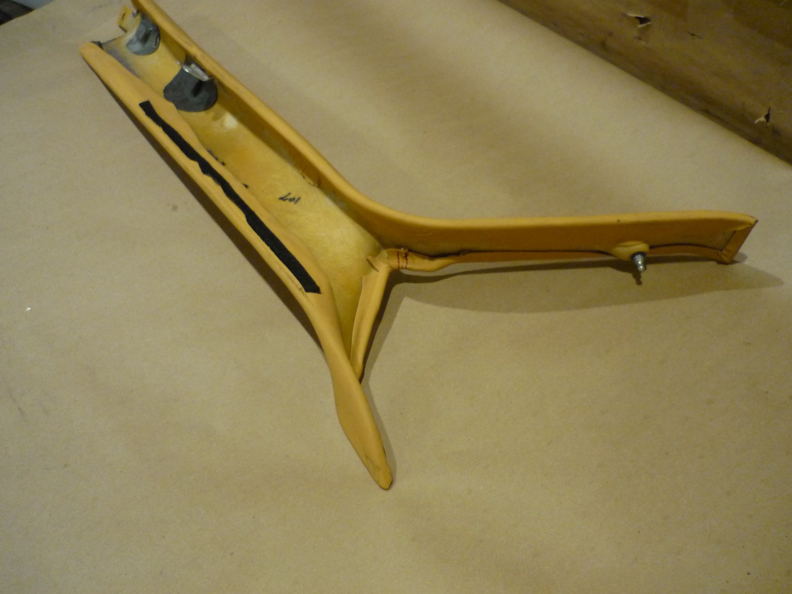 Ferrari 430 - LH Interior A-Pillar Trim  Beige - P/N 69048005