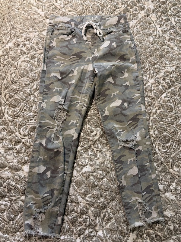 Royalty For Me Pants Women PM Green Camo Jogger Cotton Blend Stretch