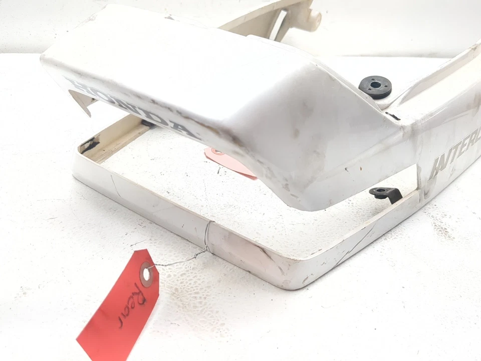 86 87 Guardabarros trasero Honda VFR 700 F Interceptor Foto 2 de 4