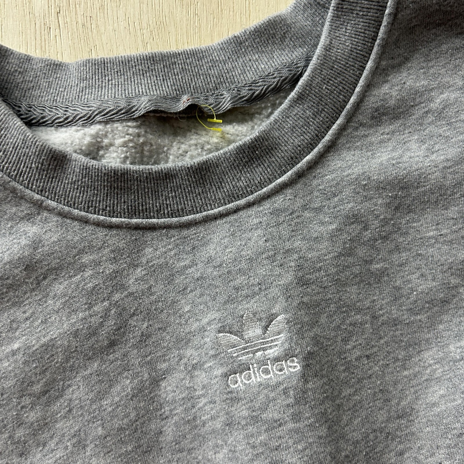 Adidas Originals Sweatshirt Womens Large Gray Cropped Fleece Pullover Trefoil thumbnail 2