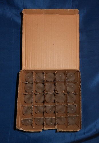 25 Pack C9 Led Bulb Color Clear "Brightown" Bulbs 3-1/4" H 120V New in Open Box - Picture 4 of 4
