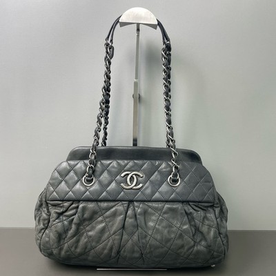 Chanel Pre-Owned Authentic Shoulder Bag Free Tracked Shipping