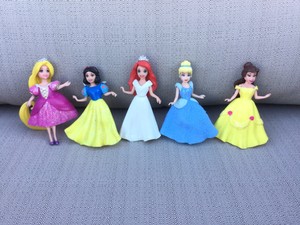 muñeca ariel luces y purpurina