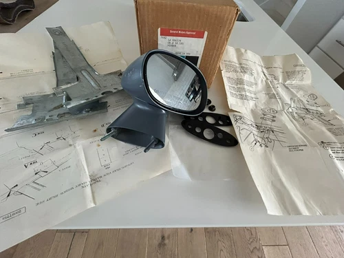NOS 1980 - 1988 GM B-Body Chevrolet Pontiac RH Outside Manual Mirror Kit 996579