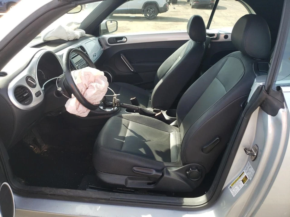 Used Glove Box fits: 2013 Volkswagen Beetle  Grade A - Image 4 of 4