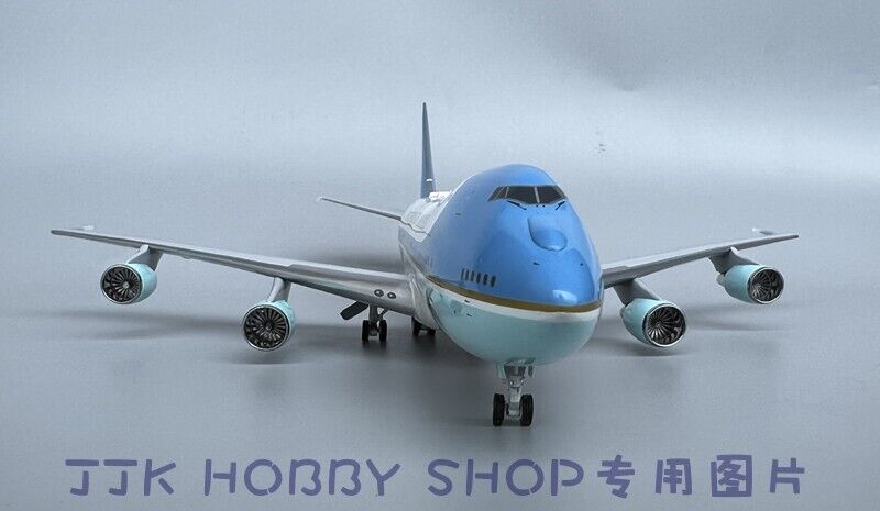 INFLIGHT 1/200 US Air Force One Boeing 747-200 VC-25A INFLIGHT 1/200 US Air Force One Boeing 747-200 VC-25A