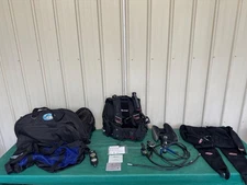 Aeris Atmos 2 Scuba Dive Package Computer Compass Regulator Vest Wet Suit Bags