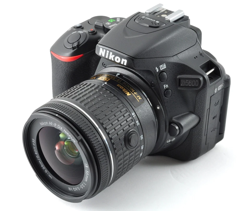 Nikon D5600 Black 24.1MP DSLR Camera 18-55mm VR Lens Kit [1226 Shots Top-MINT] - Image 3 of 4