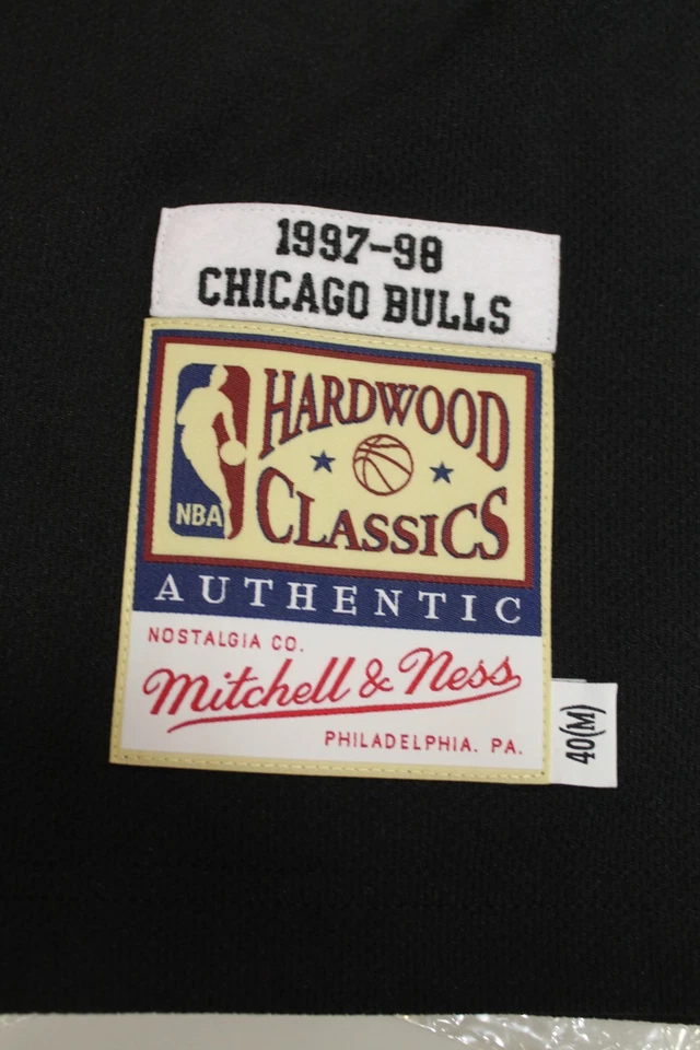 Mitchell Et Ness NBA AUTHENTIQUE T-SHIRT DE TIR CHICAGO BULLS 1997 Noir Neuf - Photo 4/4