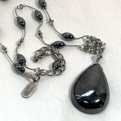 VTG DABBIE REID Hematite Teardrop Pendant Necklace Aurora Borealis CRYSTALS 18" - Picture 12 of 12