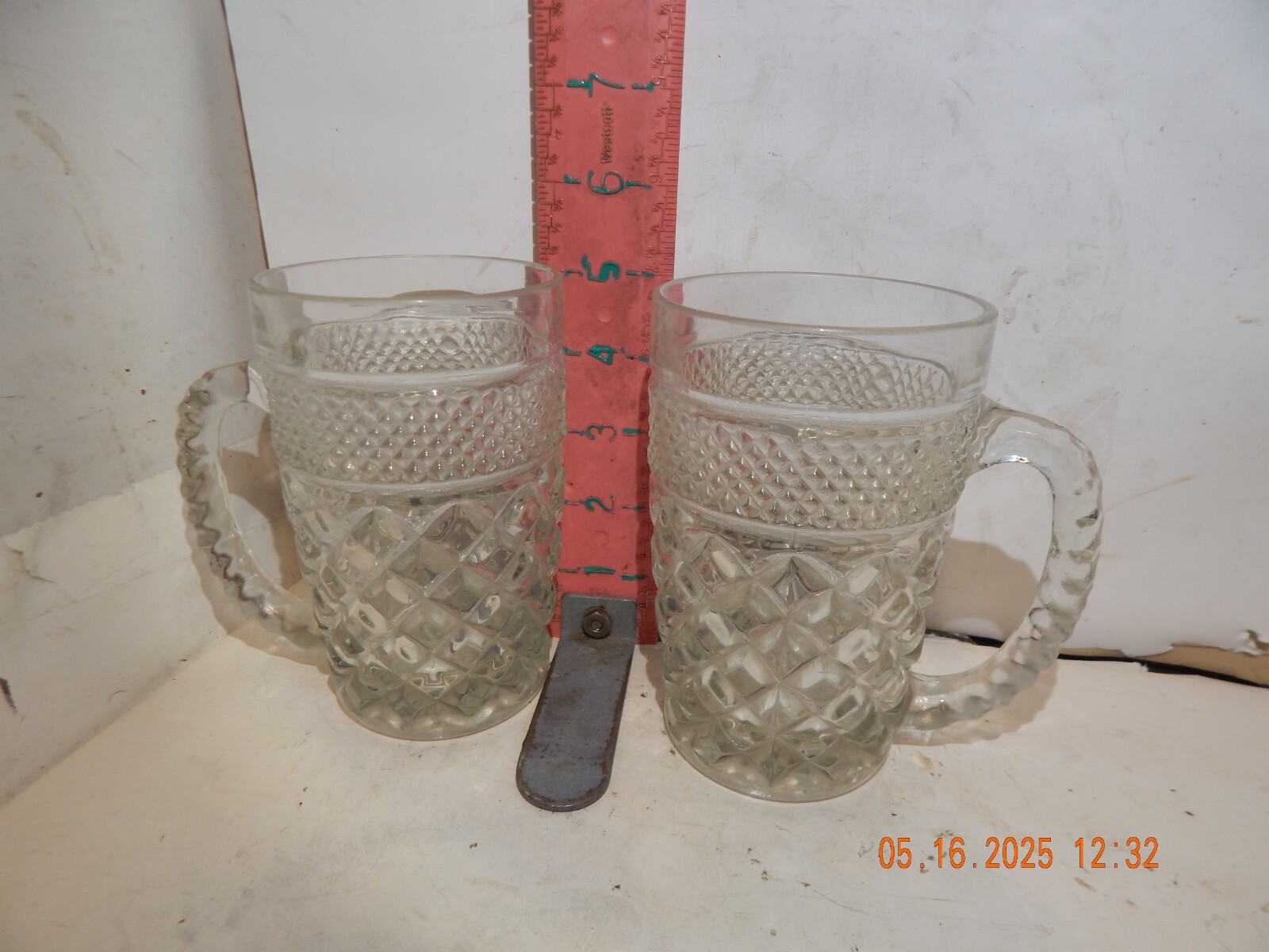 Picture 1 of 2