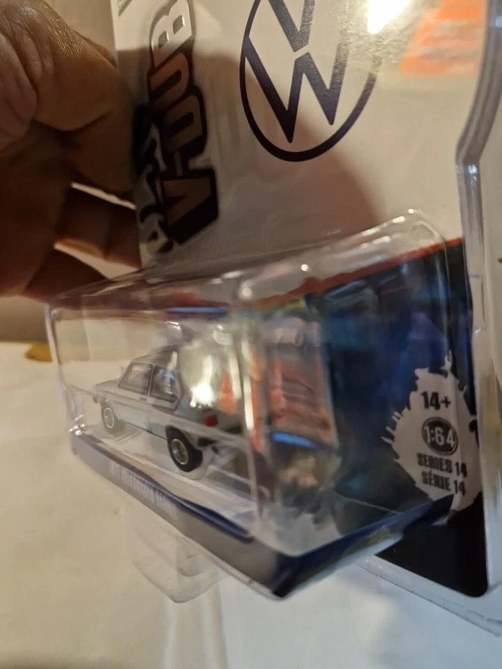 VW Golf 1  Rabbit  Maßstab 1:64  Greenlight V-Dub Club Serie 14  Limitiert  NEU - Photo 4/4
