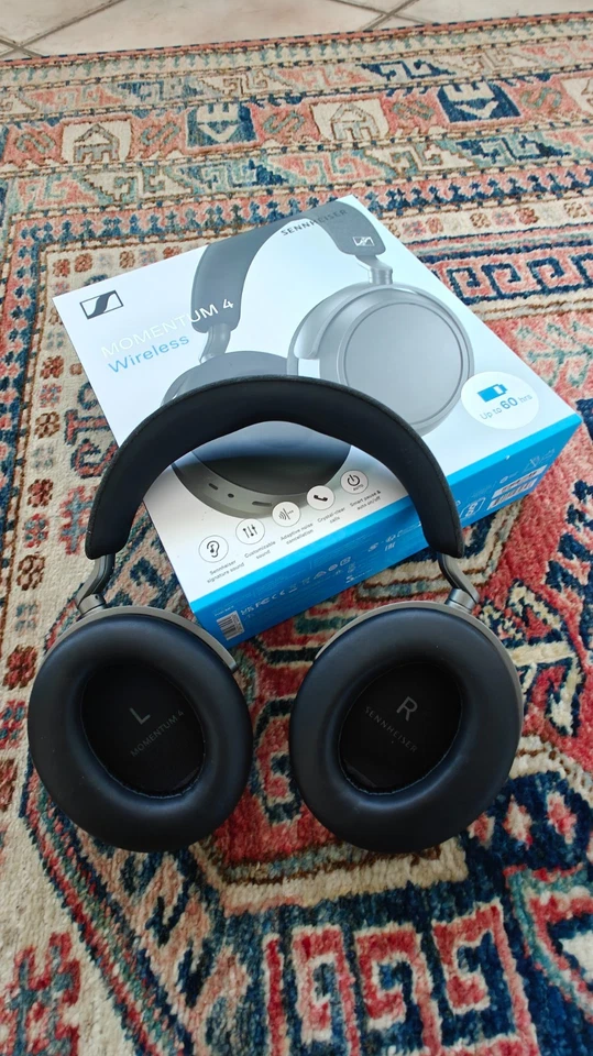 Sennheiser Momentum 4 Wireless, foto 1 di 4