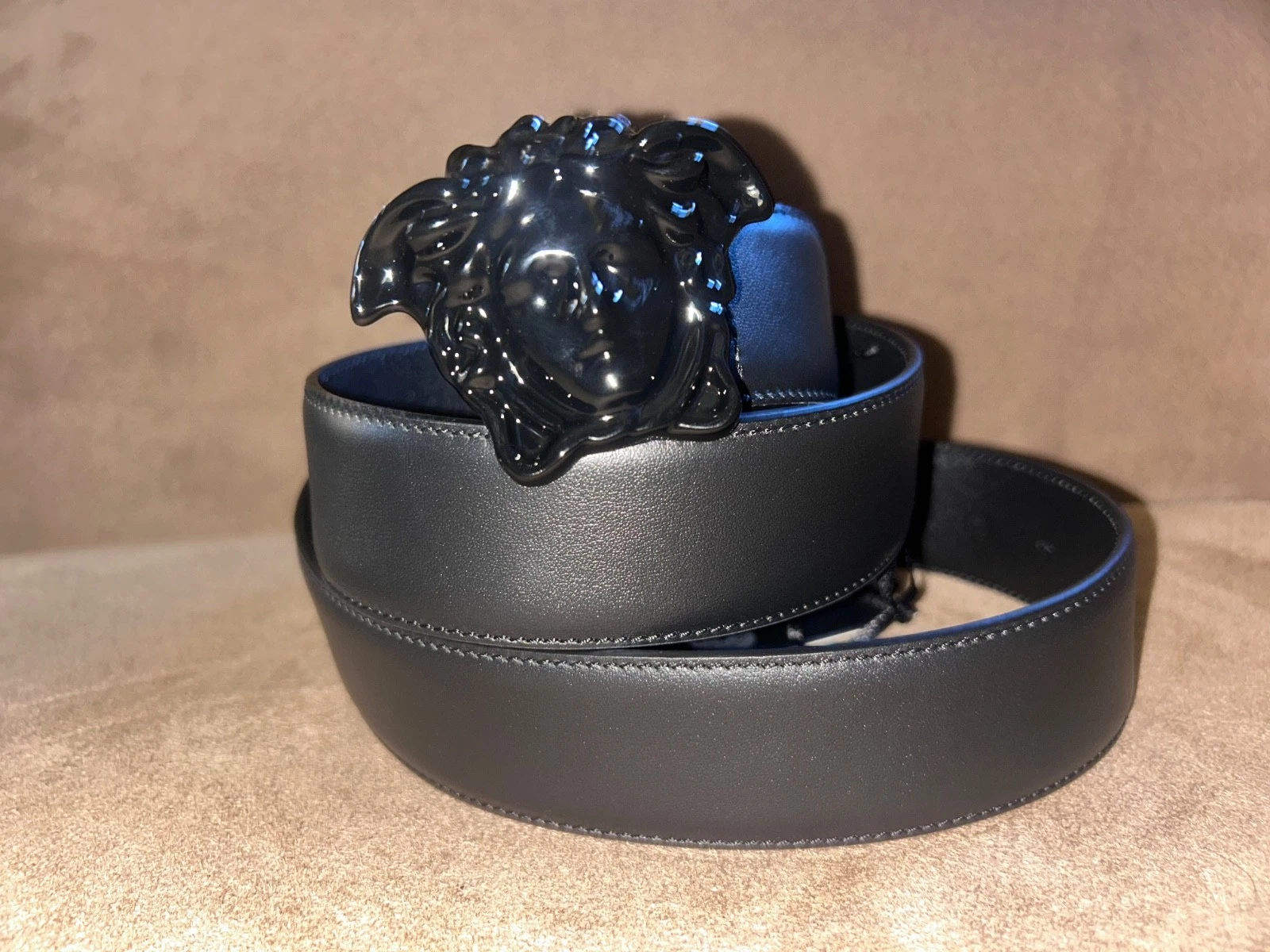 Versace — Versace La Medusa Greca Buckle Adjustable Leather Belt Size 100/40 black / black