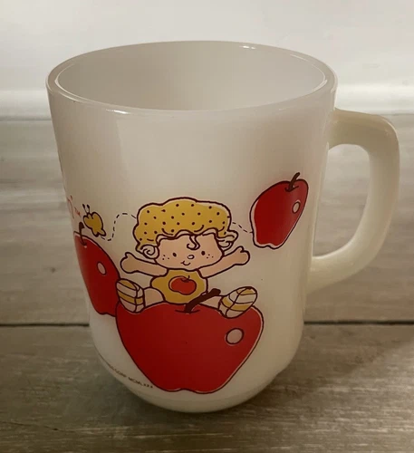 Apple Dumplin Strawberry Shortcake Mug/ Cup Vintage Milk Glass Anchor Hocking