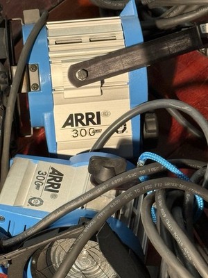 ARRI 300 Plus  Tungsten Fresnel w Barn Doors and Scrims and Clamp (Lot Of 6)