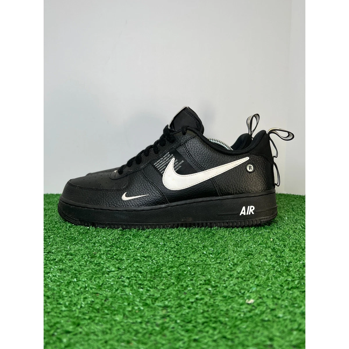 Preços baixos em Nike Air Force 1 Utility White Black | eBay