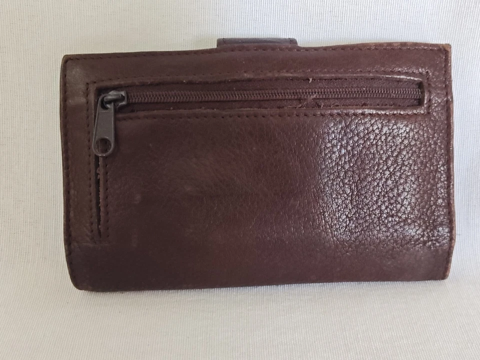 Vintage Fossil Soft Brown Leather Clutch Wallet Snap Closure Zip Pocket Card - Image 2 of 4